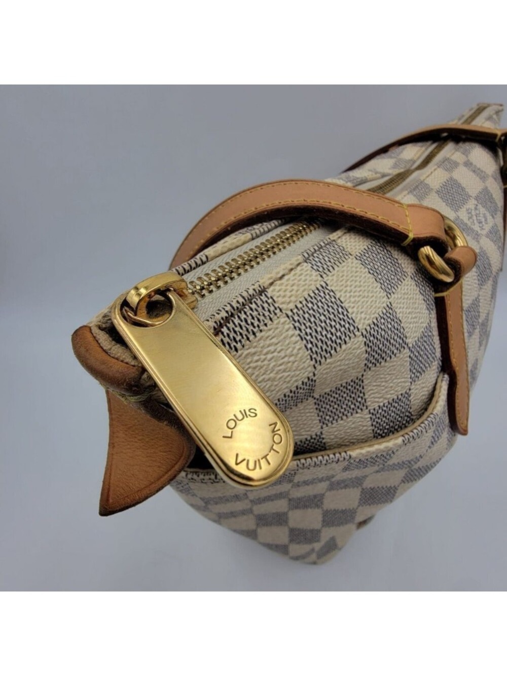 Louis Vuitton Damier Azur shoulder/tote with Tan Leather Trim. Authentic - Picture 11 of 17